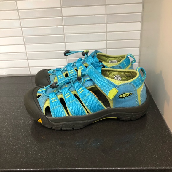 Keens kids turquoise and yellow sandals - Picture 1 of 8